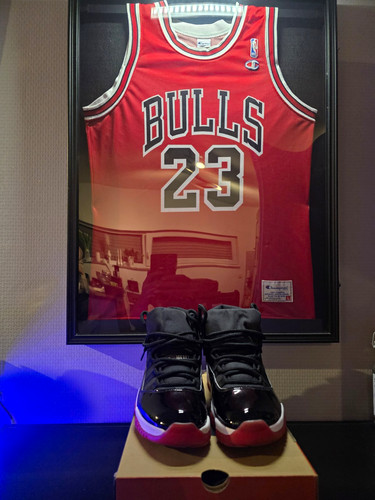 Nike air jordan bred - jordan,